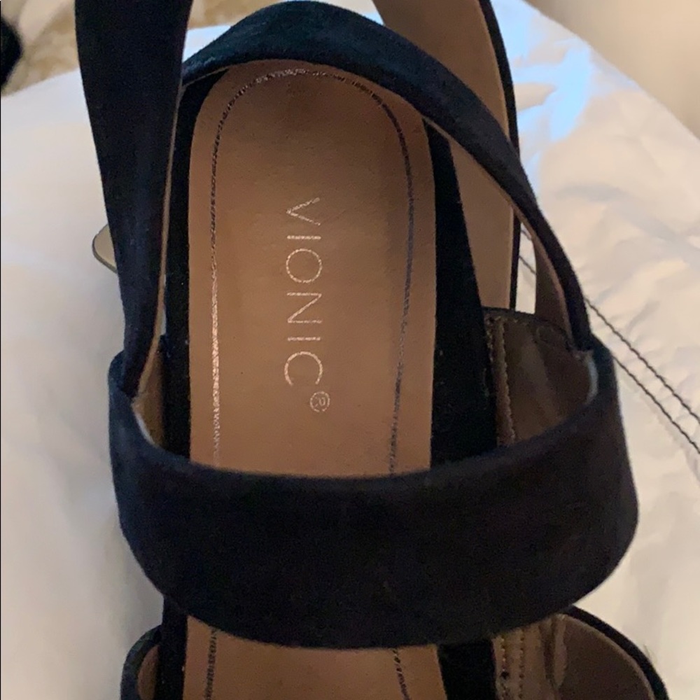 Vonic sandles